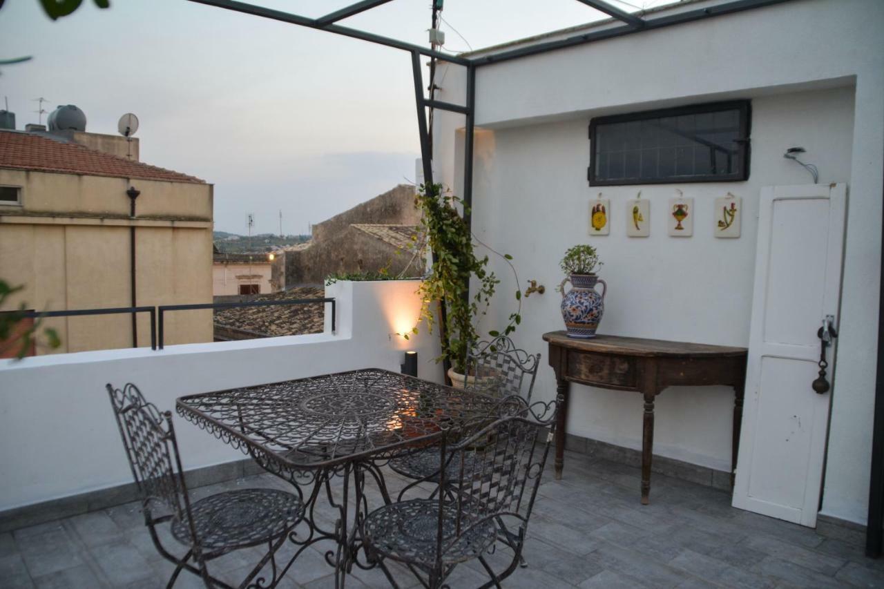Zioli Noto Exterior foto